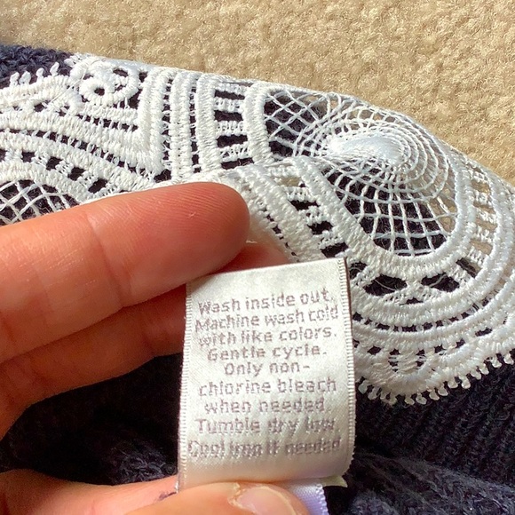 LC Lauren Conrad Navy Knit Sweater Lace Hem Sz XS - Picture 8 of 8